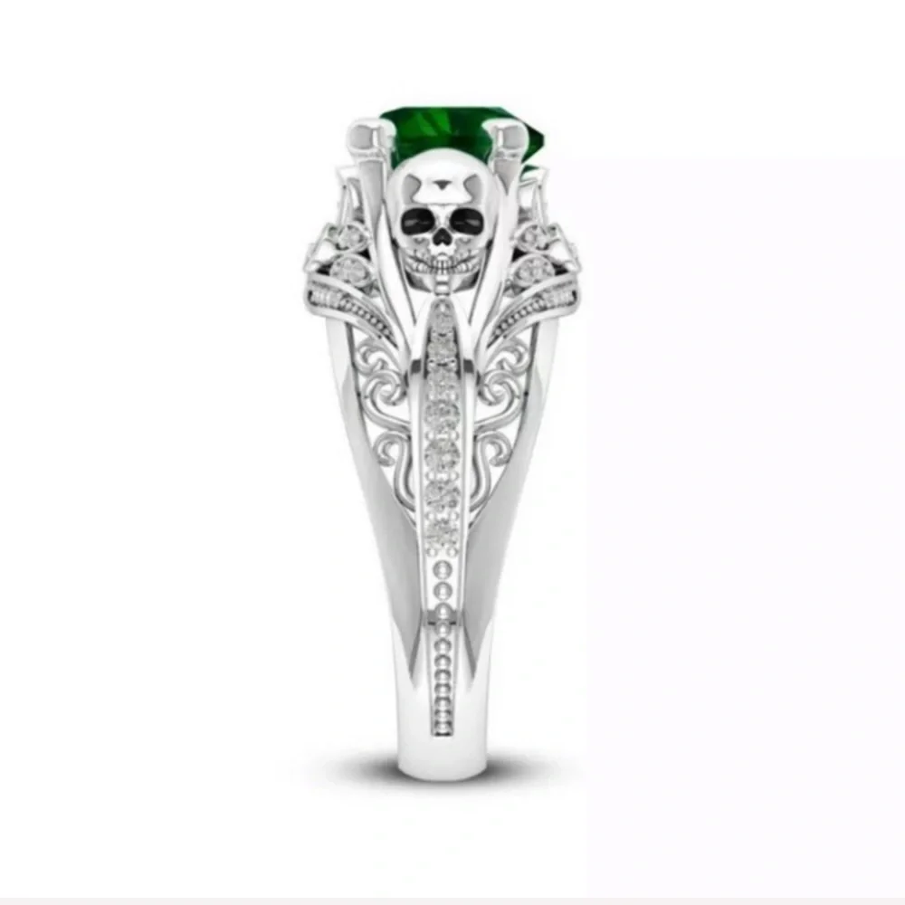 Size 9 Emerald Green Heart Silver Skull Ring NEW